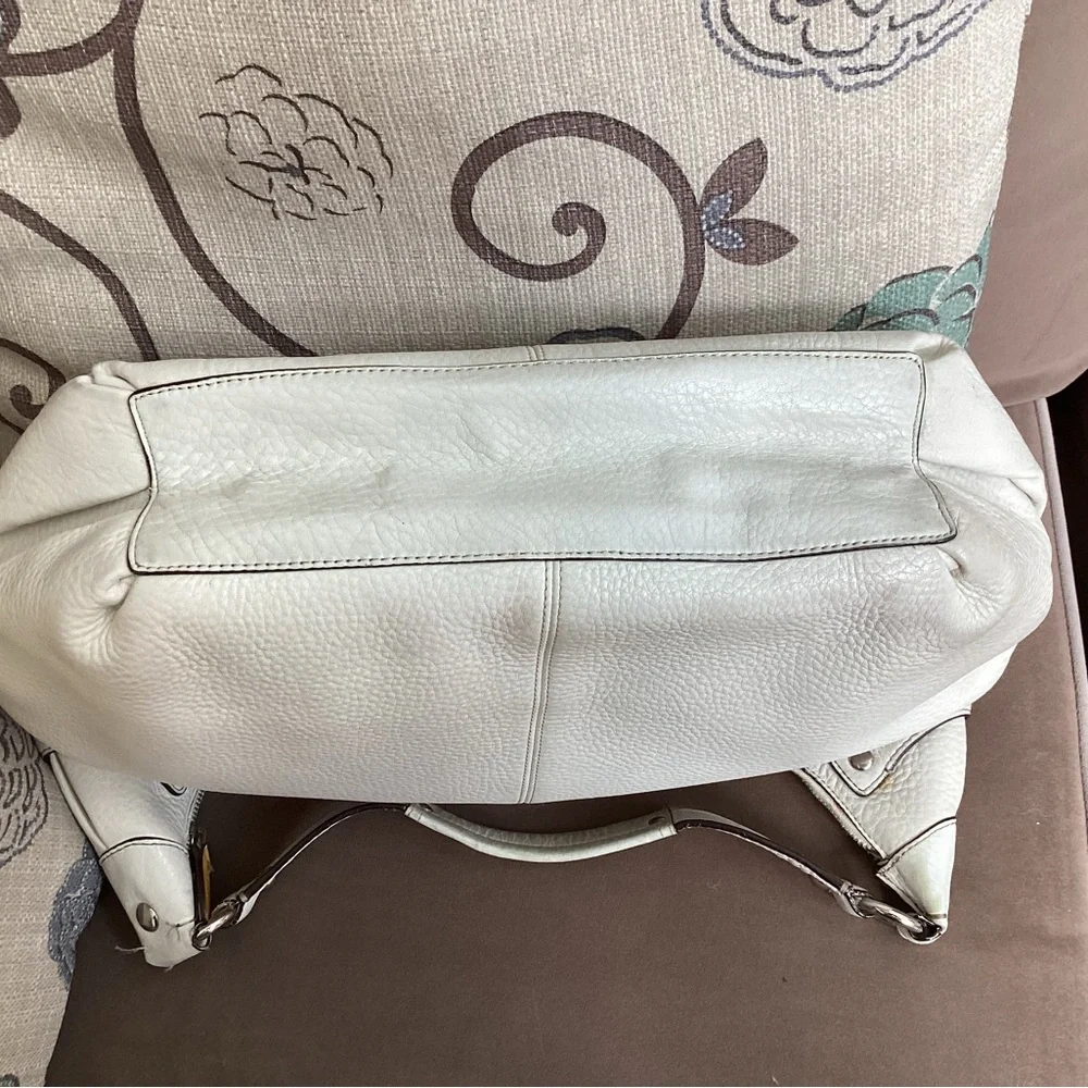 Coach Penelope Pebbled Leather Hobo Shoulder/Handbag  J0882-13155 - Picture 7 of 12